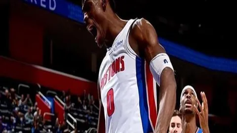 [德甲]弗赖堡角球反击，古尔德头球逆转追平比分